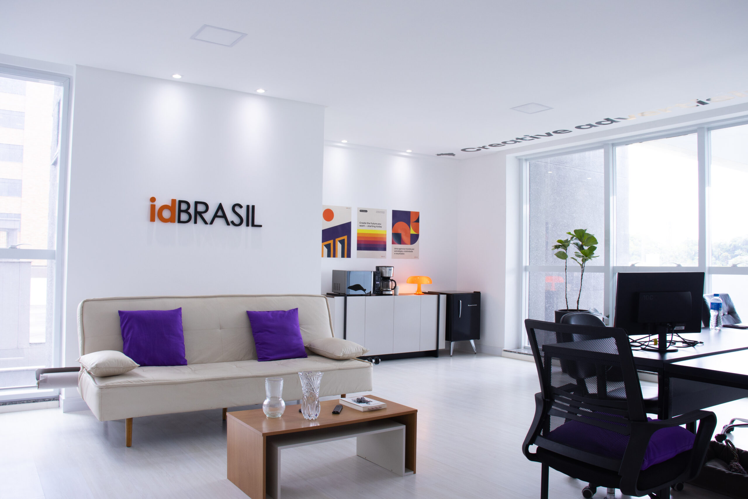 Escritório da Agência ID Brasil Marketing e Publicidade em Blumenau no Ibiza Trade Cener